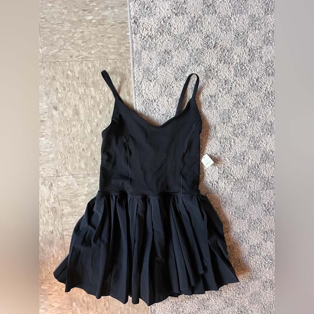 AERIE OFFLINE pleated tennis dress!